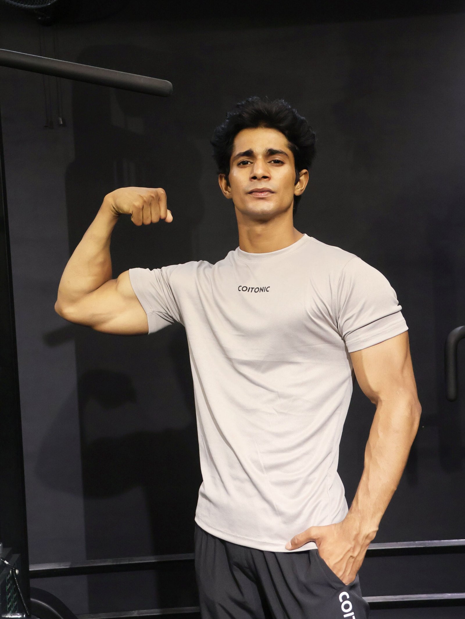 Coitonic Slim Fit T-Shirt – Beige - Image 2